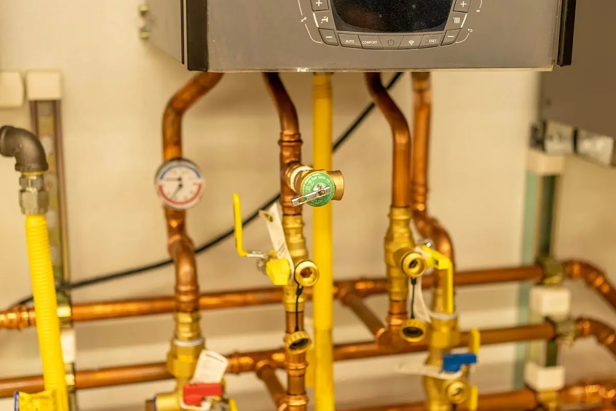 Licensed technician providing Slab Leak Repair for a homeowner in Hickory Hills